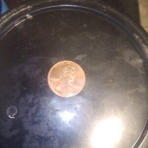 1995 penny good condition no mint mark